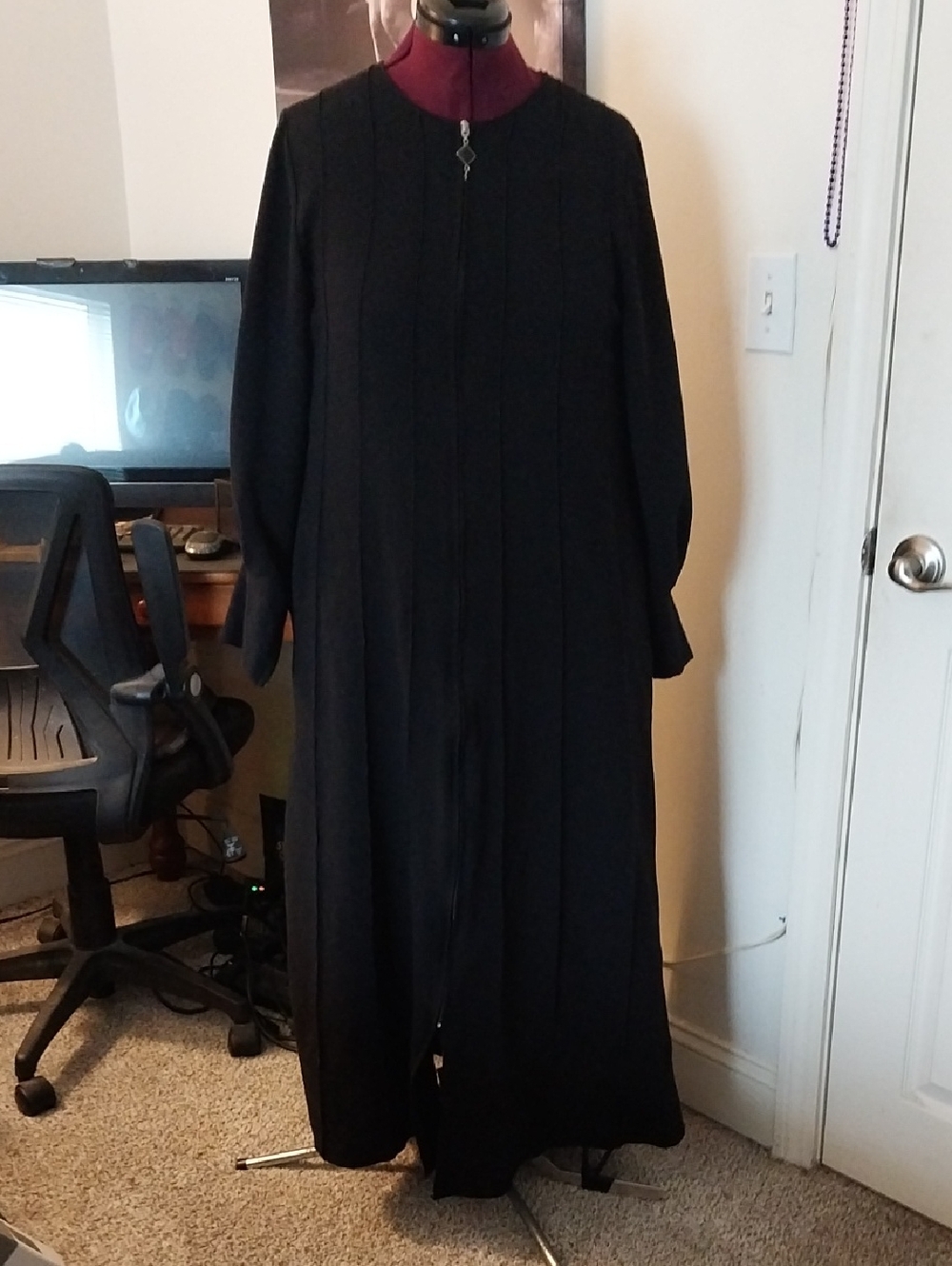 Full Zip Abaya Dress/ Clergy -W/Pleated Detailing Zip Sleeves+Pockets